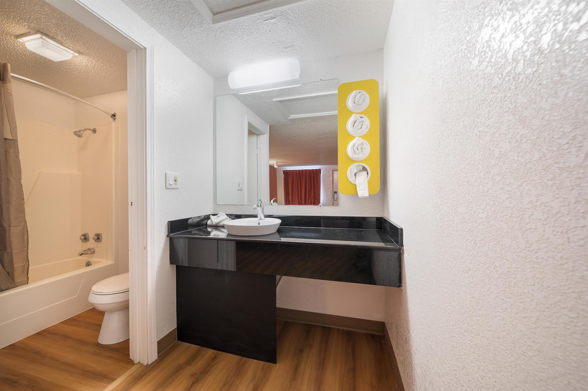 Motel 6-Hamburg, Ny Екстериор снимка