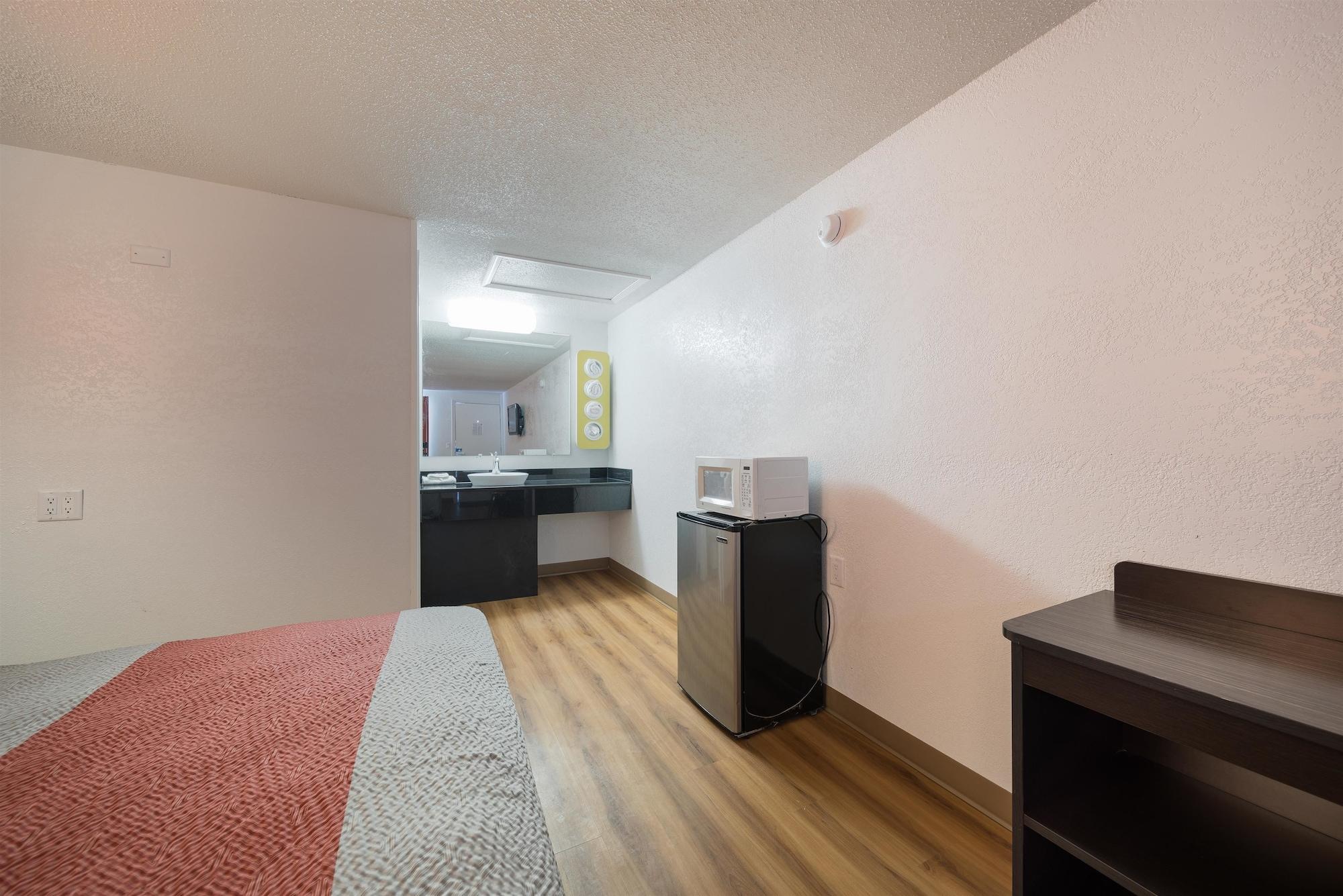 Motel 6-Hamburg, Ny Екстериор снимка