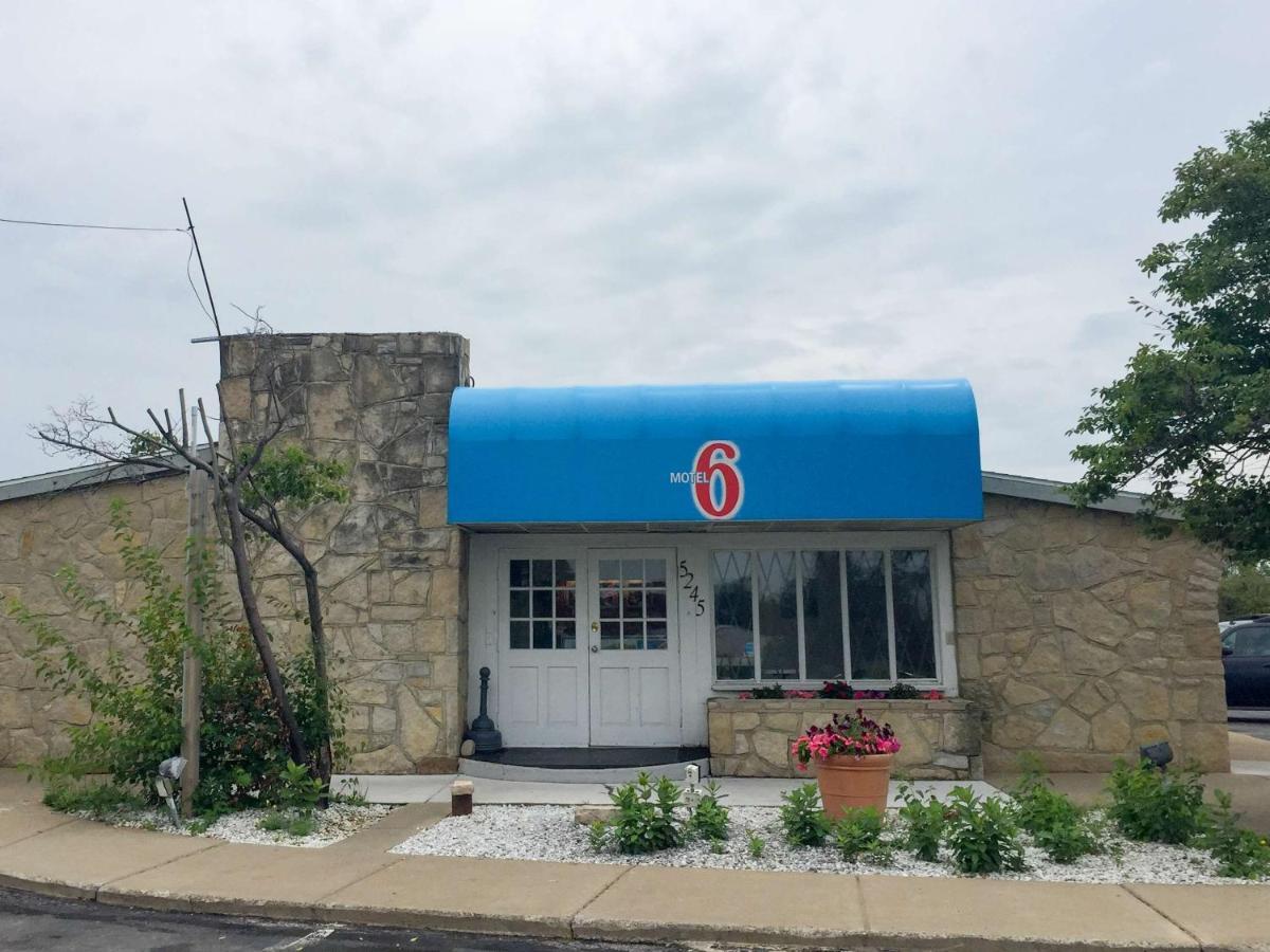 Motel 6-Hamburg, Ny Екстериор снимка